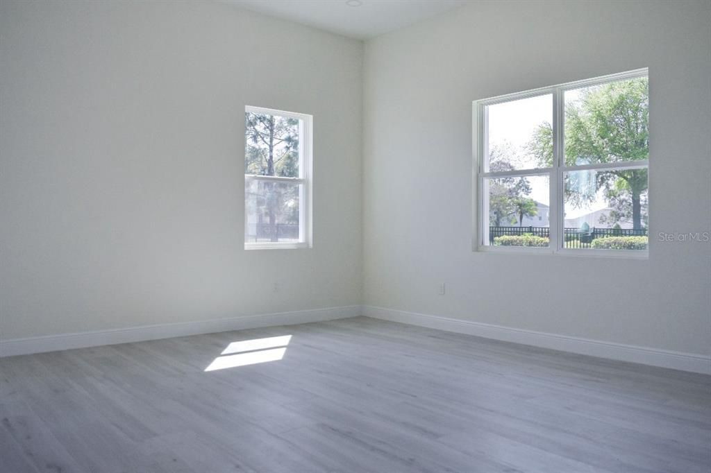 For Sale: $689,900 (4 beds, 3 baths, 2881 Square Feet)