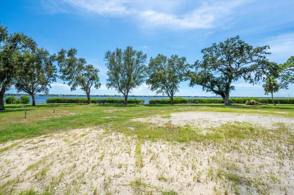 For Sale: $1,500,000 (0.48 acres)