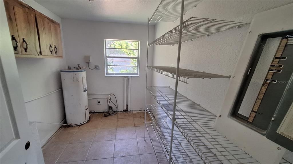 En Venta: $315,000 (5 camas, 3 baños, 2497 Pies cuadrados)