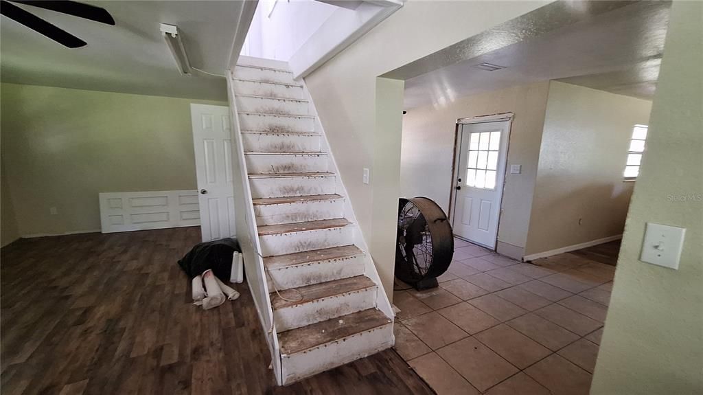 En Venta: $315,000 (5 camas, 3 baños, 2497 Pies cuadrados)