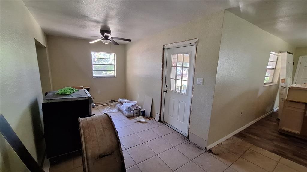 En Venta: $315,000 (5 camas, 3 baños, 2497 Pies cuadrados)