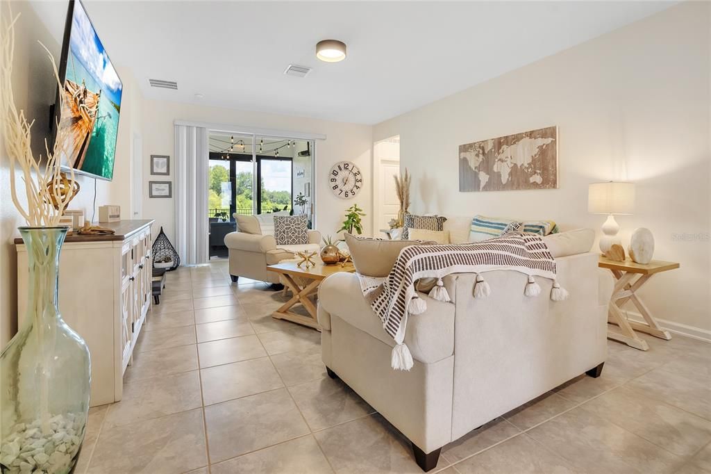 Active With Contract: $495,000 (4 beds, 3 baths, 2109 Square Feet)