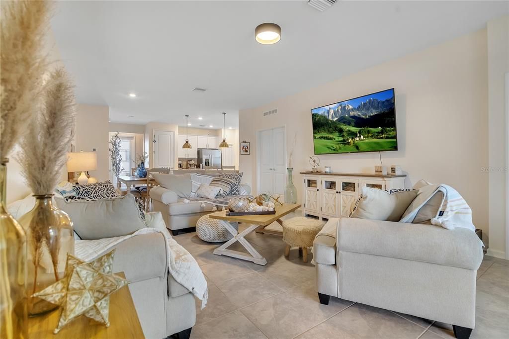 Active With Contract: $495,000 (4 beds, 3 baths, 2109 Square Feet)