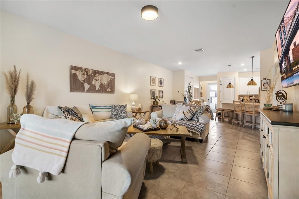 Active With Contract: $495,000 (4 beds, 3 baths, 2109 Square Feet)