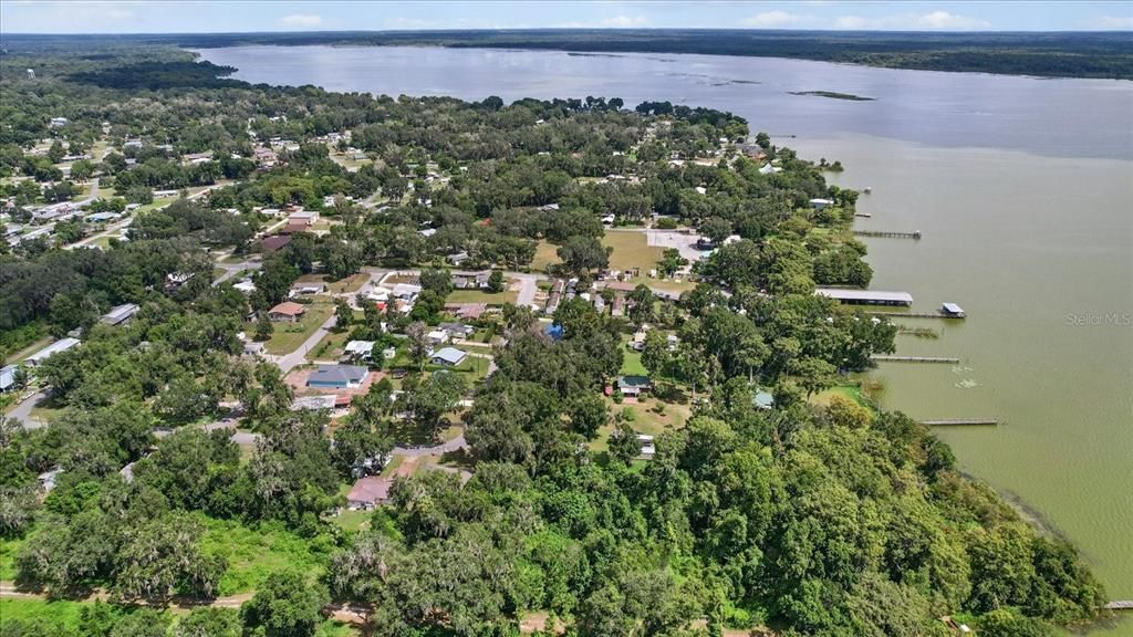 For Sale: $195,000 (3 beds, 2 baths, 1352 Square Feet)