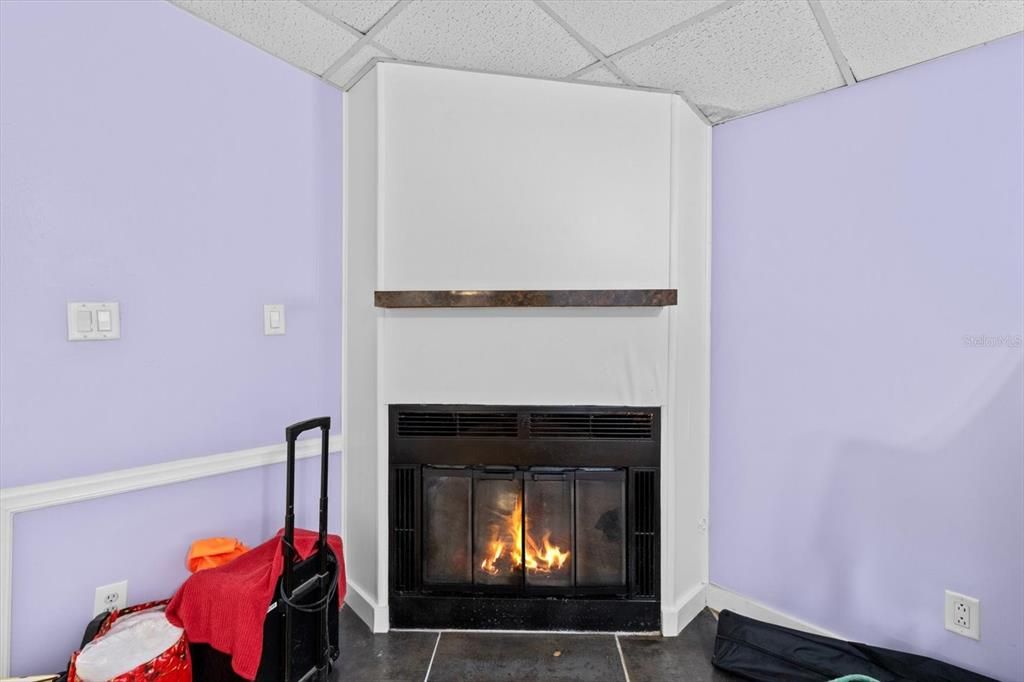 For Sale: $195,000 (3 beds, 2 baths, 1352 Square Feet)