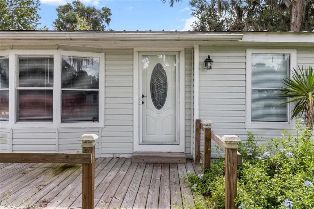 For Sale: $195,000 (3 beds, 2 baths, 1352 Square Feet)