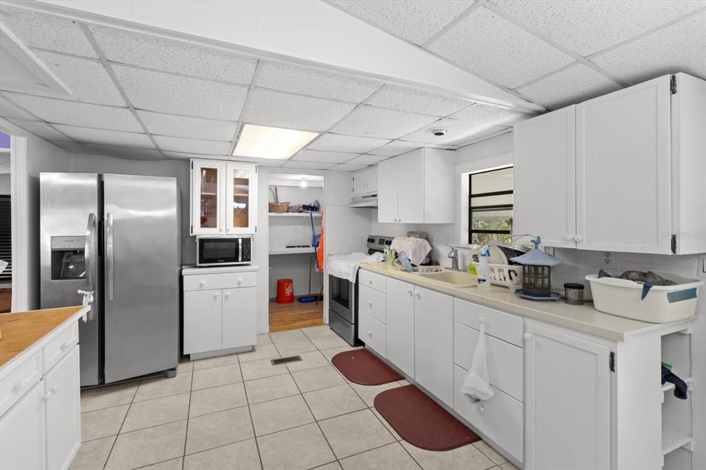 For Sale: $195,000 (3 beds, 2 baths, 1352 Square Feet)