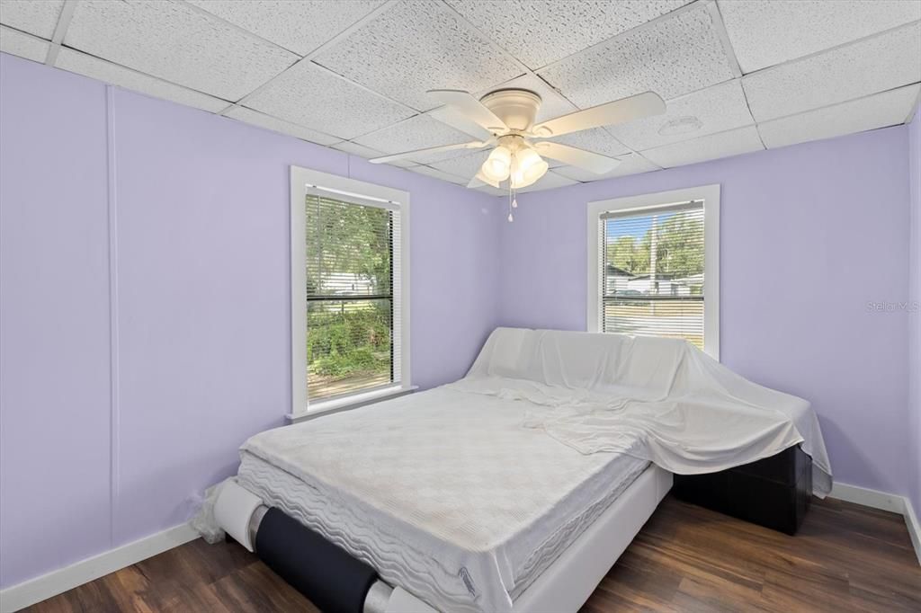 For Sale: $195,000 (3 beds, 2 baths, 1352 Square Feet)