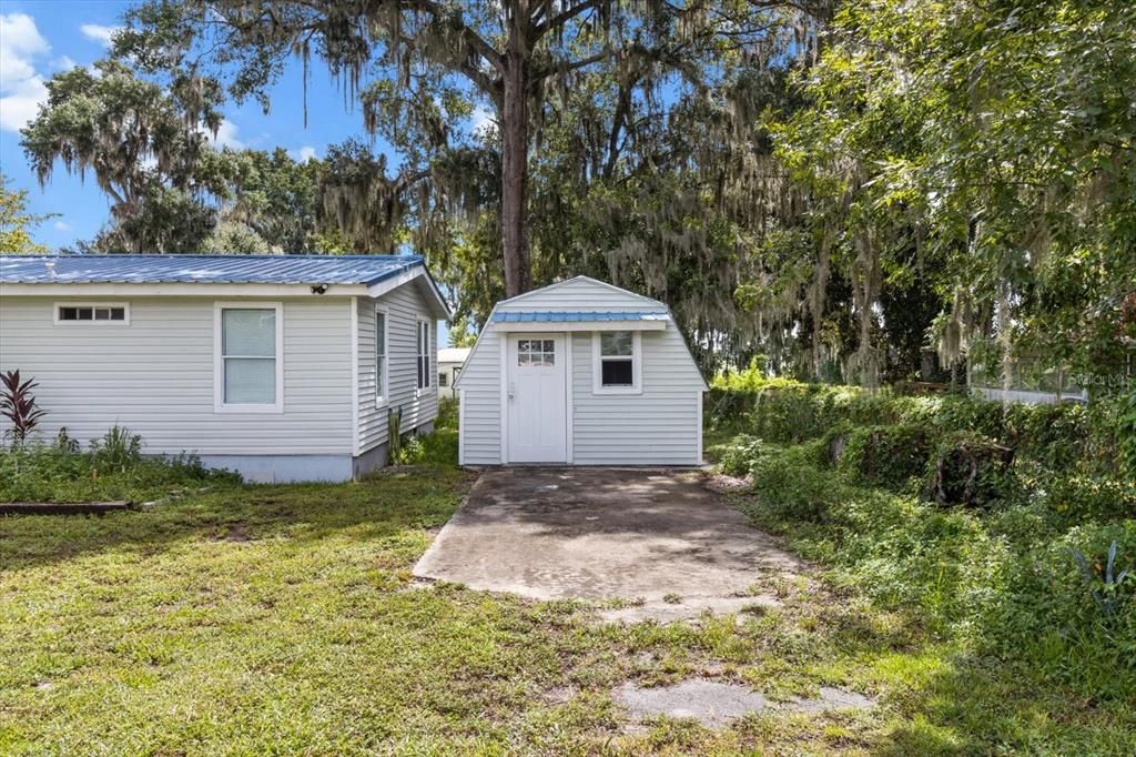 For Sale: $195,000 (3 beds, 2 baths, 1352 Square Feet)