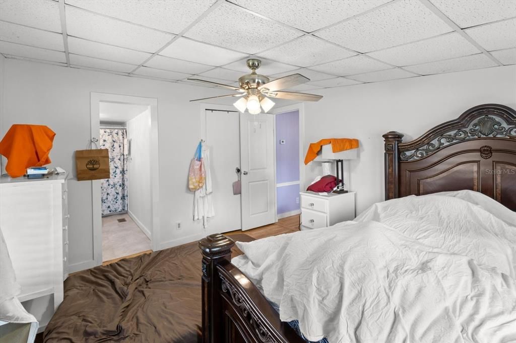 For Sale: $195,000 (3 beds, 2 baths, 1352 Square Feet)