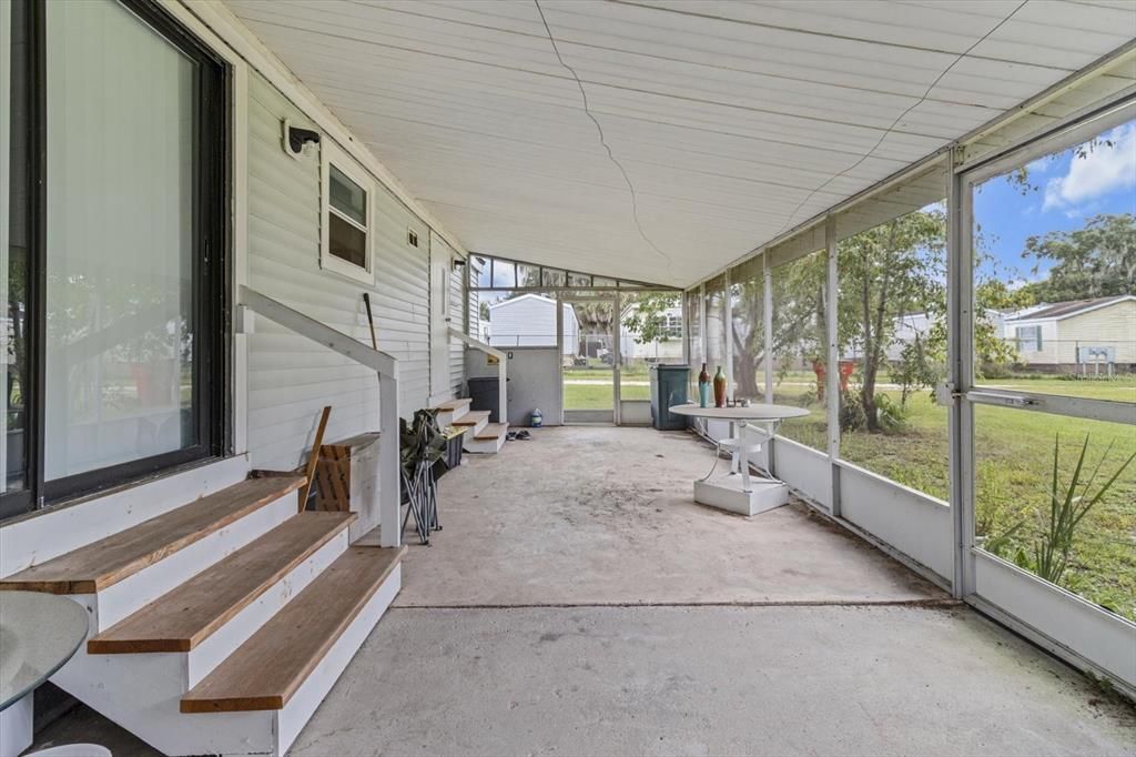 For Sale: $195,000 (3 beds, 2 baths, 1352 Square Feet)