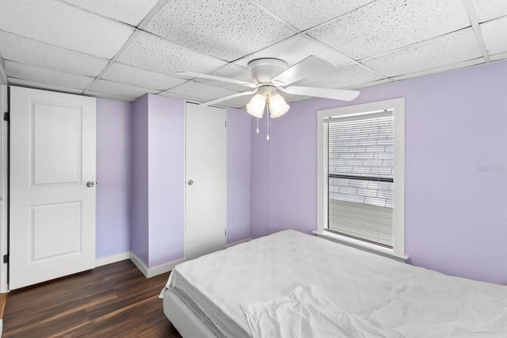 For Sale: $195,000 (3 beds, 2 baths, 1352 Square Feet)