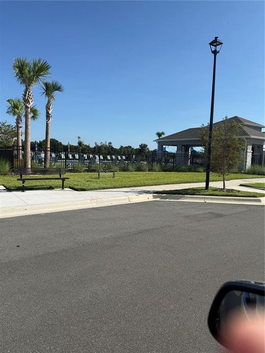 出租: $2,145 (4 贝兹, 2 浴室, 1839 平方英尺)