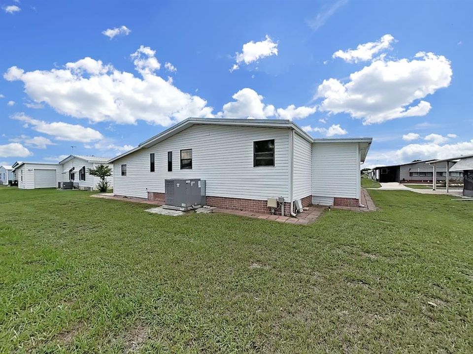 Active With Contract: $189,900 (2 beds, 2 baths, 1680 Square Feet)