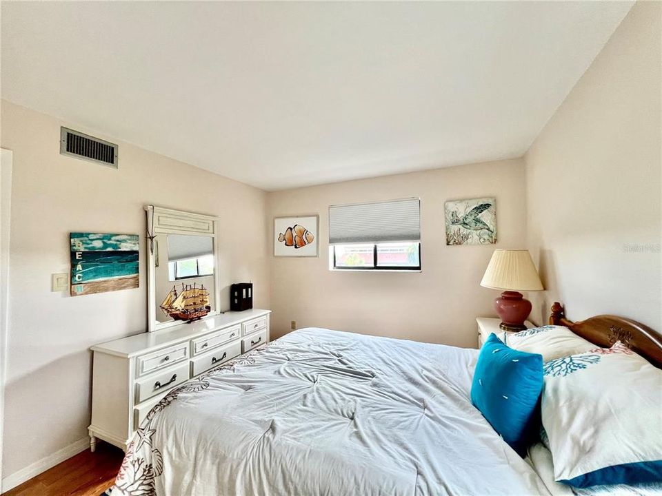 For Rent: $4,200 (2 beds, 2 baths, 1365 Square Feet)