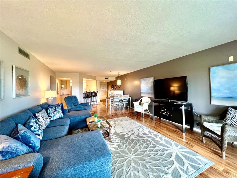 For Rent: $4,200 (2 beds, 2 baths, 1365 Square Feet)