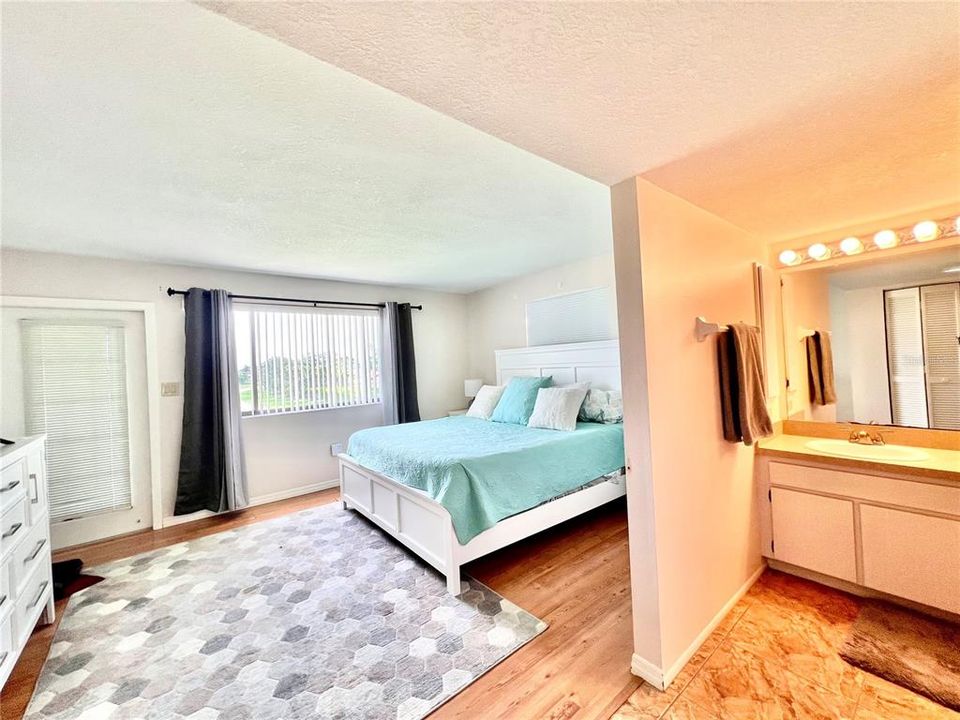 For Rent: $4,200 (2 beds, 2 baths, 1365 Square Feet)