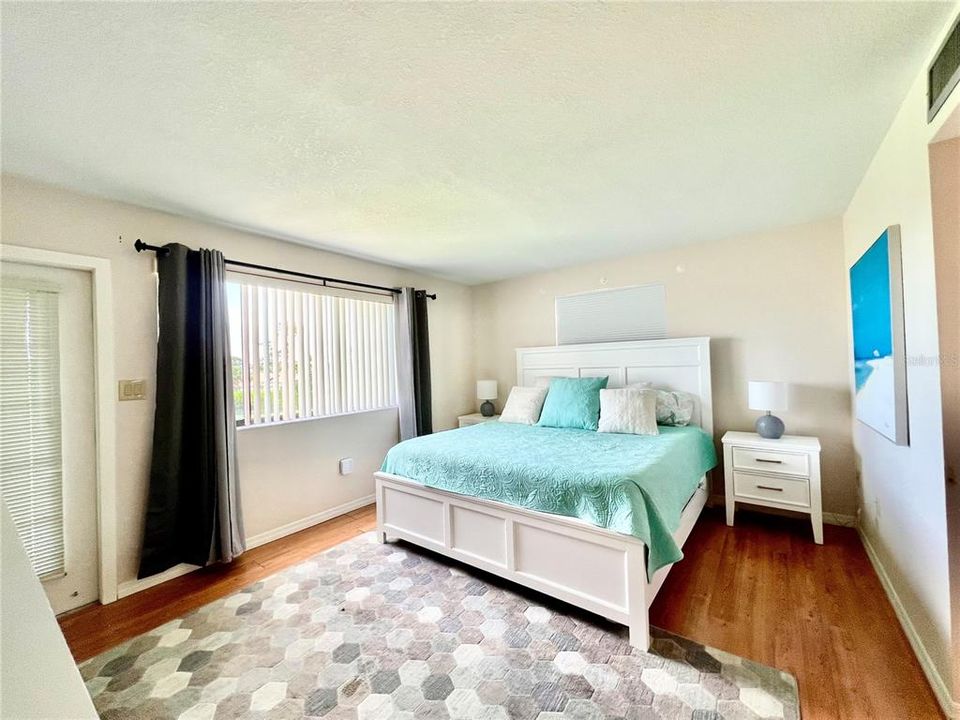 For Rent: $4,200 (2 beds, 2 baths, 1365 Square Feet)