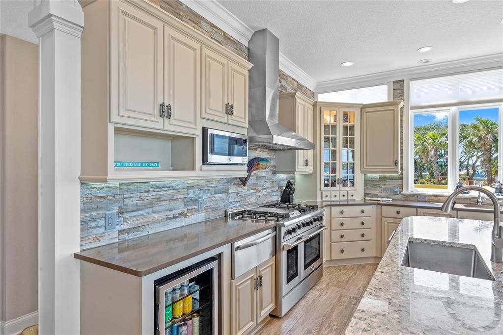 待售: $4,950,000 (5 贝兹, 5 浴室, 4168 平方英尺)