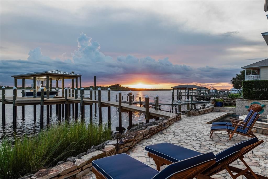 待售: $4,950,000 (5 贝兹, 5 浴室, 4168 平方英尺)