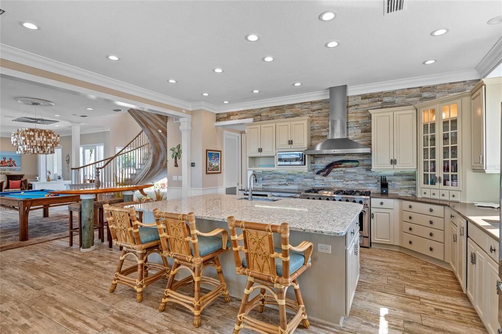 待售: $4,950,000 (5 贝兹, 5 浴室, 4168 平方英尺)