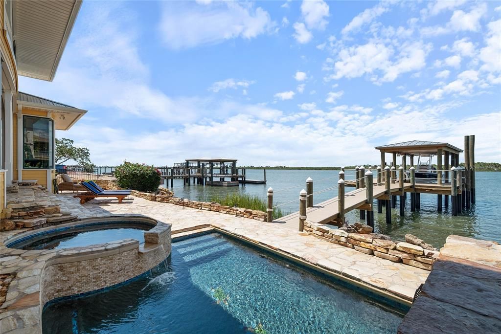 待售: $4,950,000 (5 贝兹, 5 浴室, 4168 平方英尺)