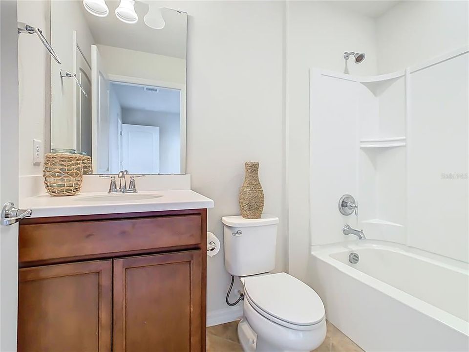 For Sale: $420,000 (3 beds, 3 baths, 2004 Square Feet)