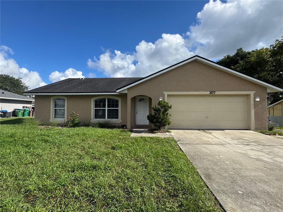 Recently Rented: $1,850 (3 beds, 2 baths, 1258 Square Feet)