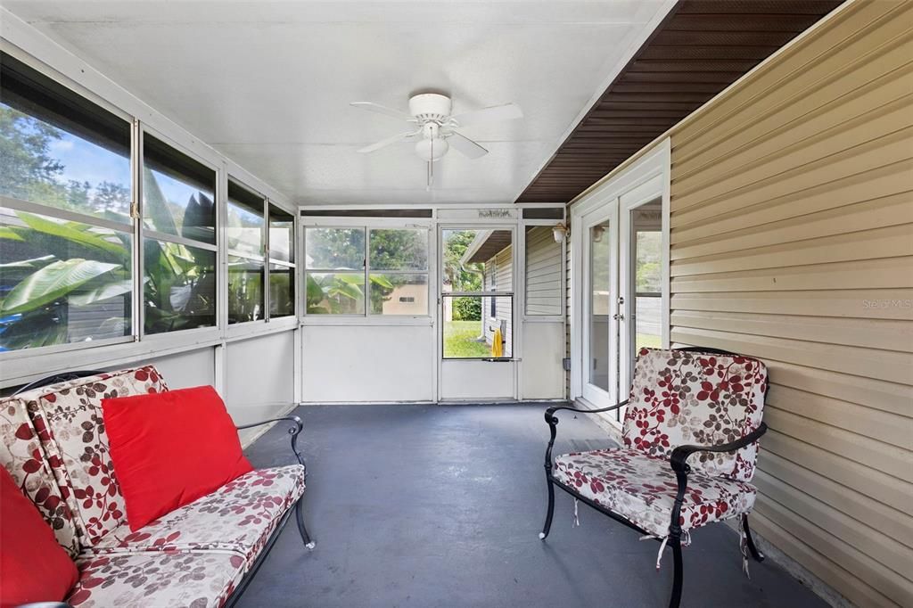 На продажу: $305,000 (3 спален, 2 ванн, 1356 Квадратных фут)