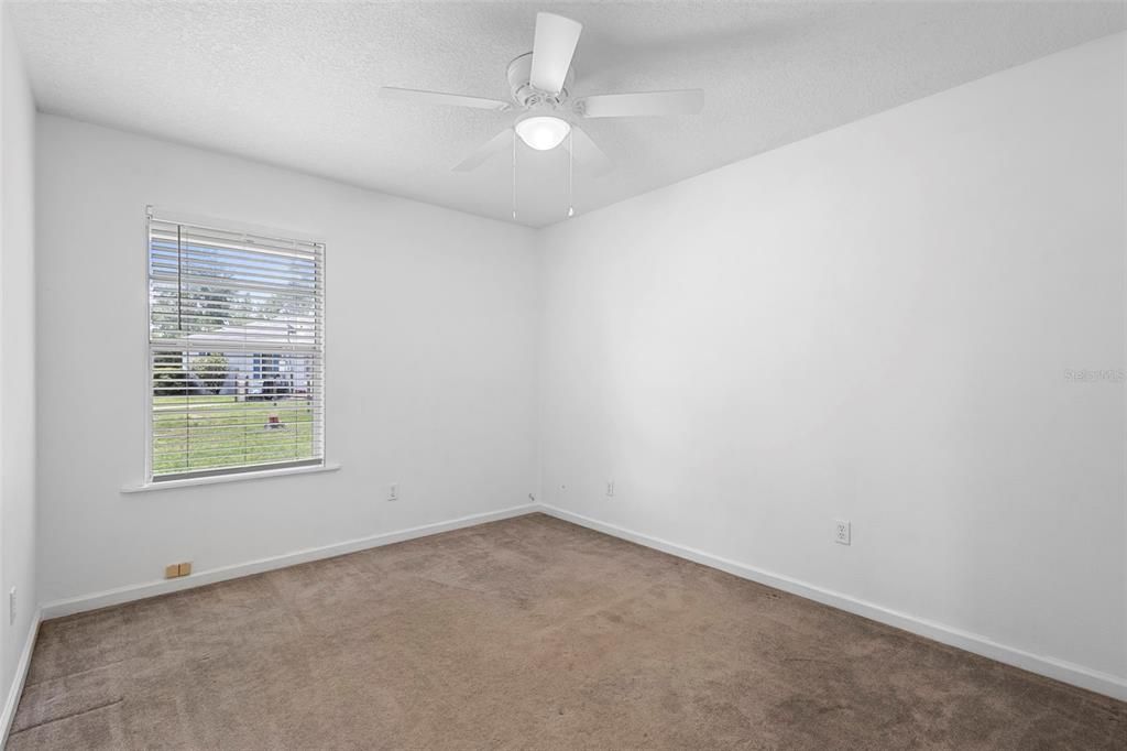 На продажу: $305,000 (3 спален, 2 ванн, 1356 Квадратных фут)