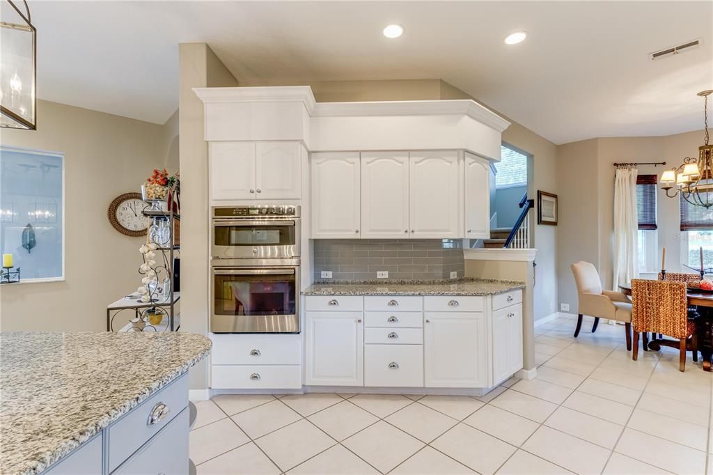 На продажу: $670,000 (3 спален, 3 ванн, 3560 Квадратных фут)