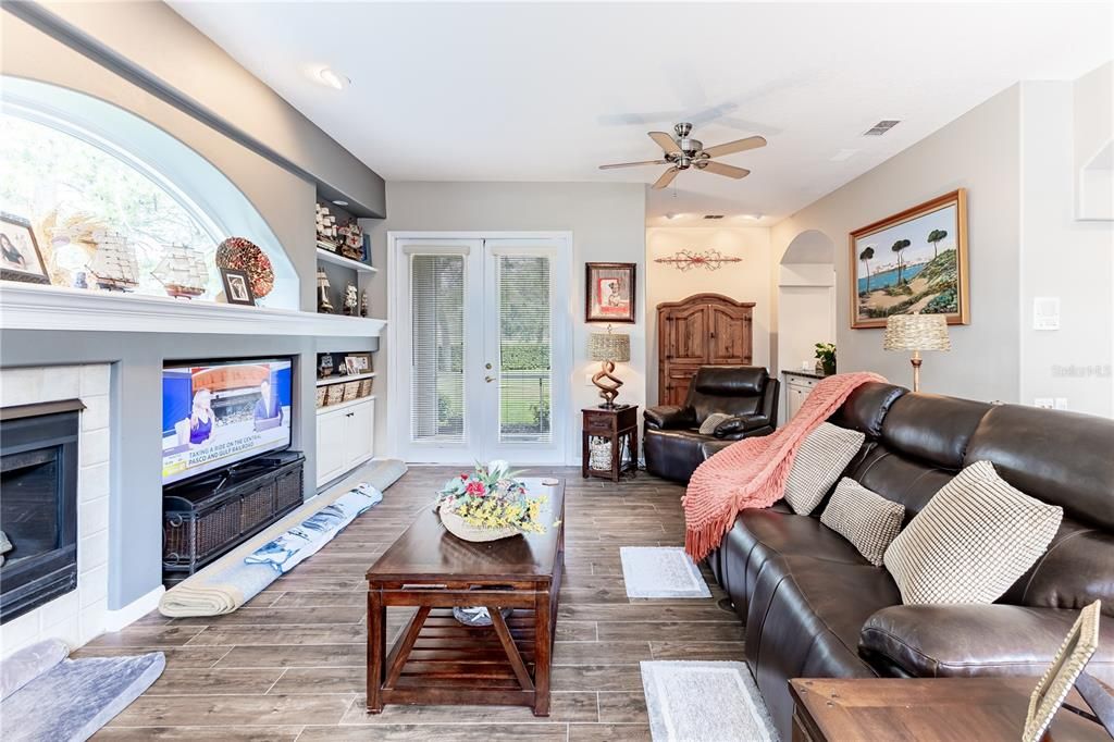 На продажу: $670,000 (3 спален, 3 ванн, 3560 Квадратных фут)