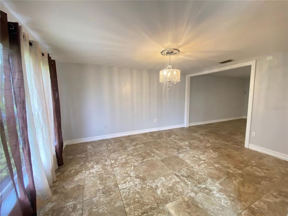 出租: $2,750 (4 贝兹, 2 浴室, 3072 平方英尺)