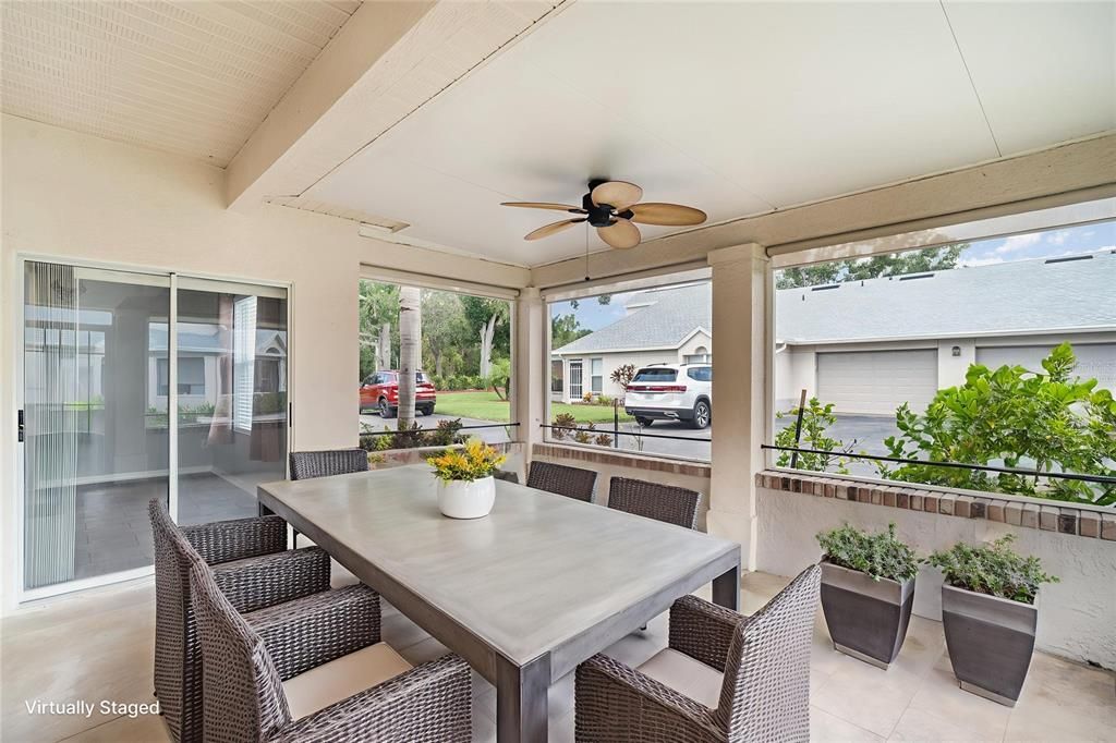 Под контрактом: $200,000 (2 спален, 2 ванн, 1304 Квадратных фут)