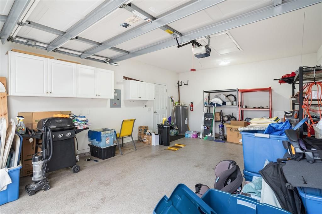 Под контрактом: $200,000 (2 спален, 2 ванн, 1304 Квадратных фут)