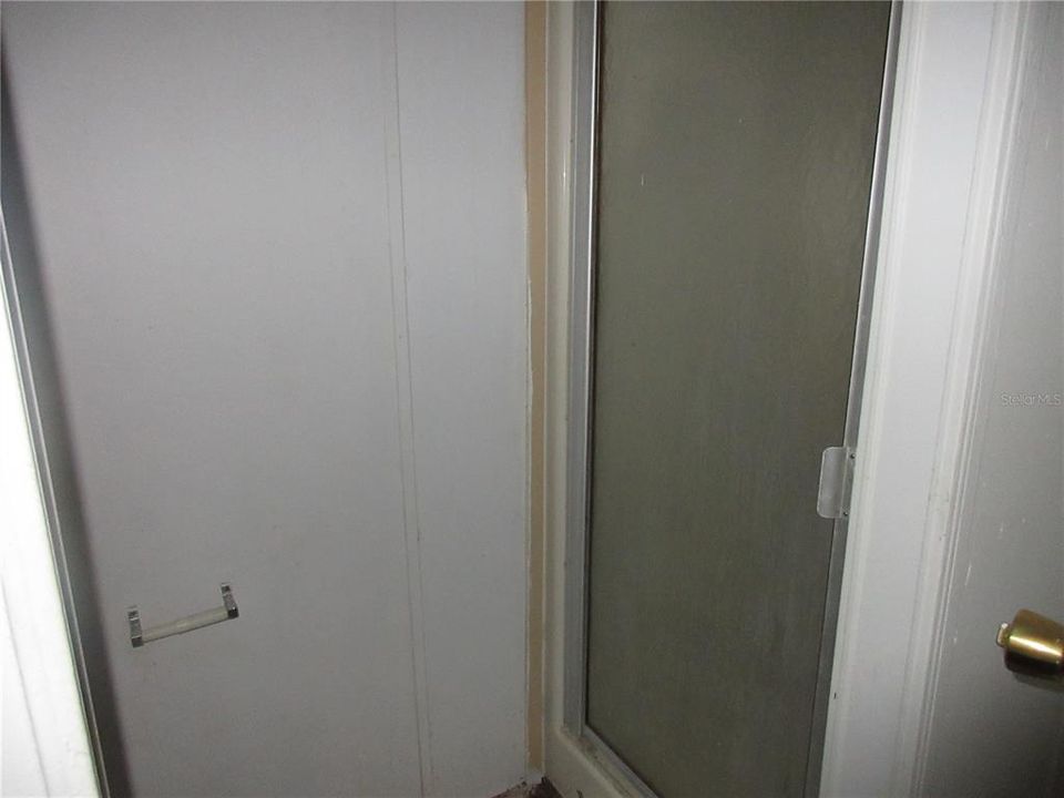 Active With Contract: $55,000 (3 beds, 2 baths, 1296 Square Feet)