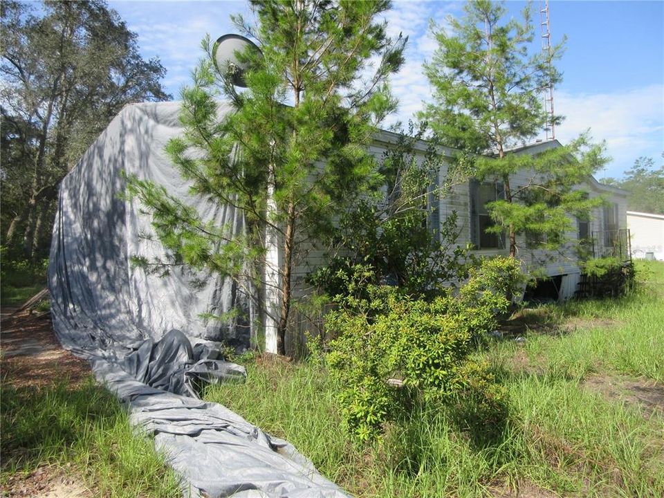 Active With Contract: $55,000 (3 beds, 2 baths, 1296 Square Feet)