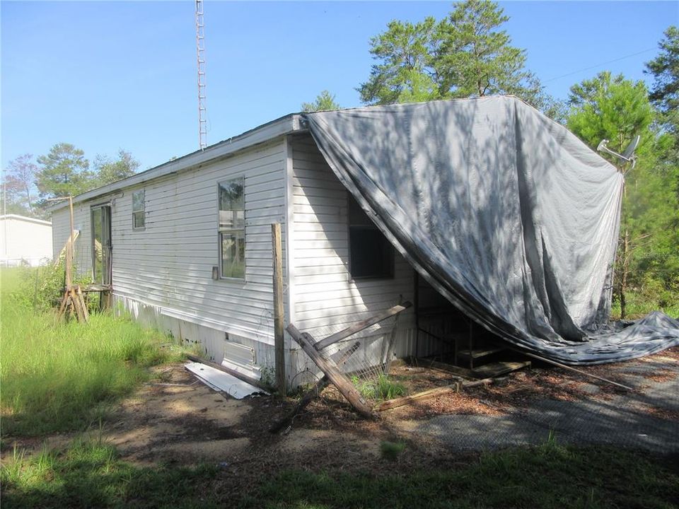 Active With Contract: $55,000 (3 beds, 2 baths, 1296 Square Feet)