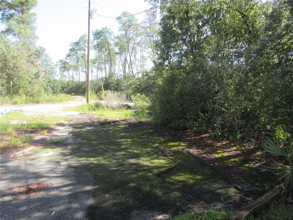 Active With Contract: $55,000 (3 beds, 2 baths, 1296 Square Feet)