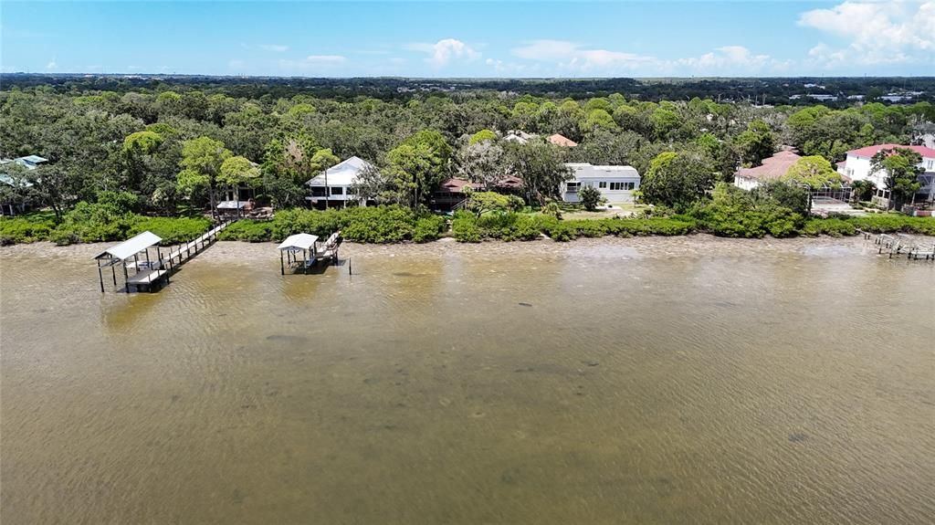 合同活跃: $800,000 (4 贝兹, 2 浴室, 1860 平方英尺)