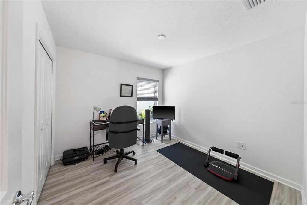 На продажу: $399,000 (3 спален, 2 ванн, 1499 Квадратных фут)