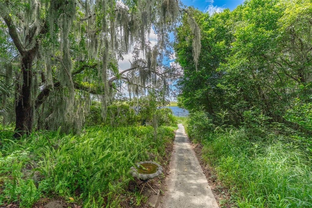 Active With Contract: $510,000 (2 beds, 1 baths, 1008 Square Feet)