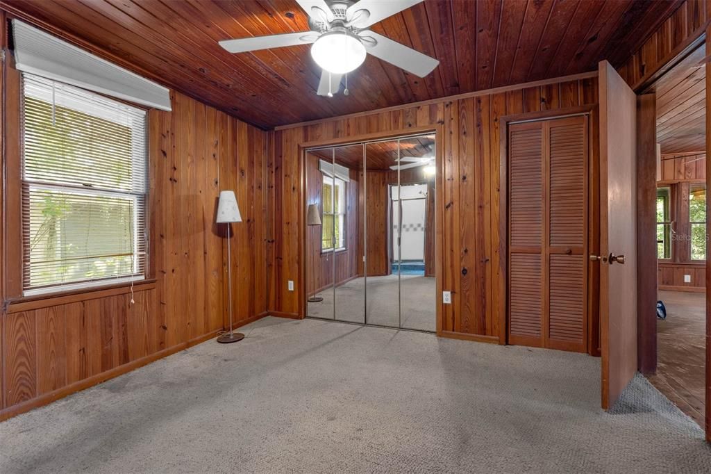 Active With Contract: $510,000 (2 beds, 1 baths, 1008 Square Feet)