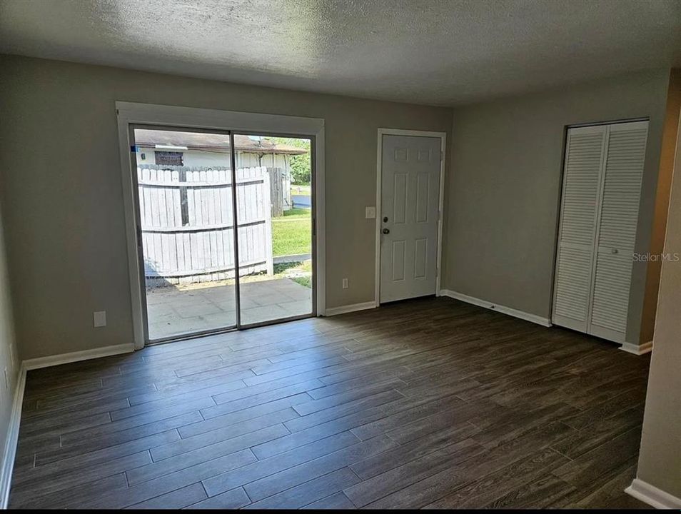 待售: $639,000 (32 贝兹, 0 浴室, 3233 平方英尺)