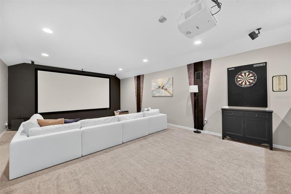 合同活跃: $650,000 (4 贝兹, 3 浴室, 2918 平方英尺)