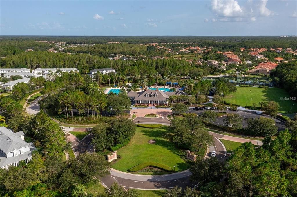 合同活跃: $650,000 (4 贝兹, 3 浴室, 2918 平方英尺)