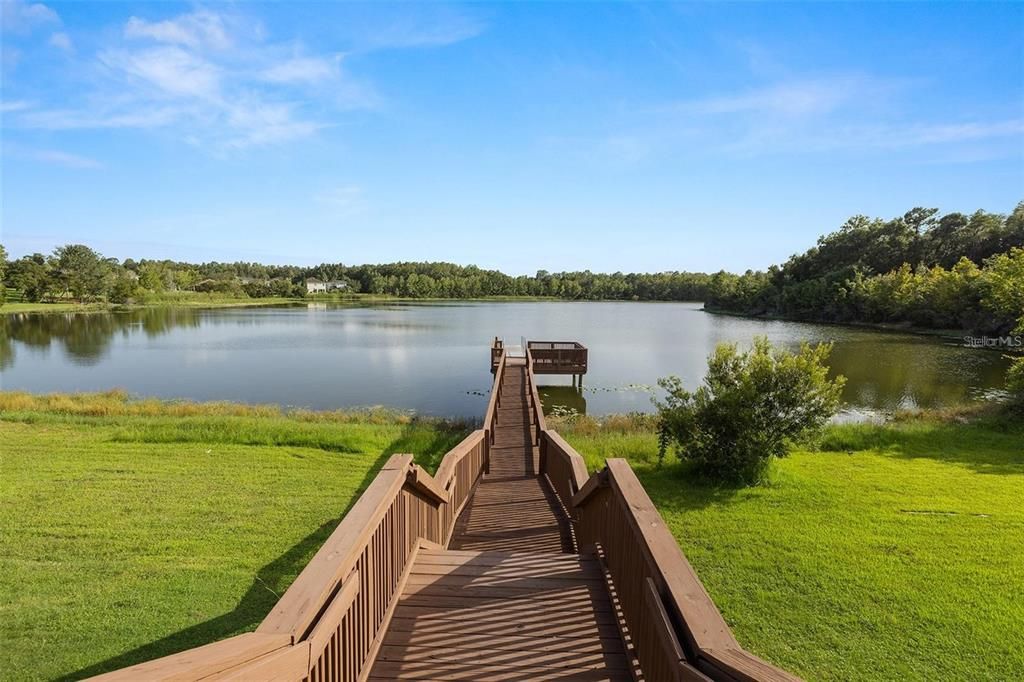 合同活跃: $650,000 (4 贝兹, 3 浴室, 2918 平方英尺)