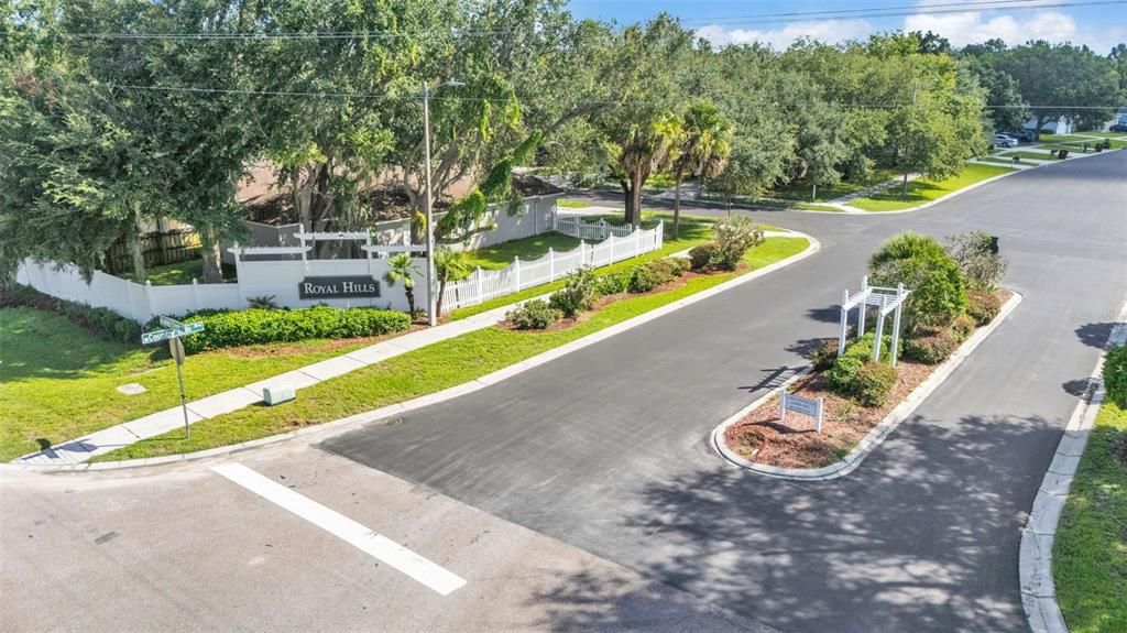 Active With Contract: $269,000 (3 beds, 2 baths, 1142 Square Feet)