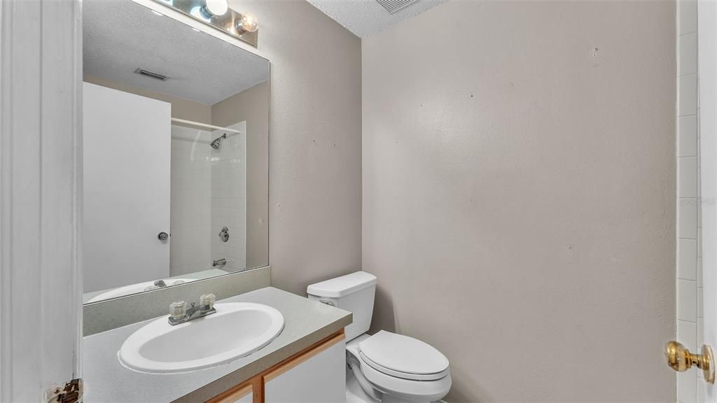 Active With Contract: $269,000 (3 beds, 2 baths, 1142 Square Feet)